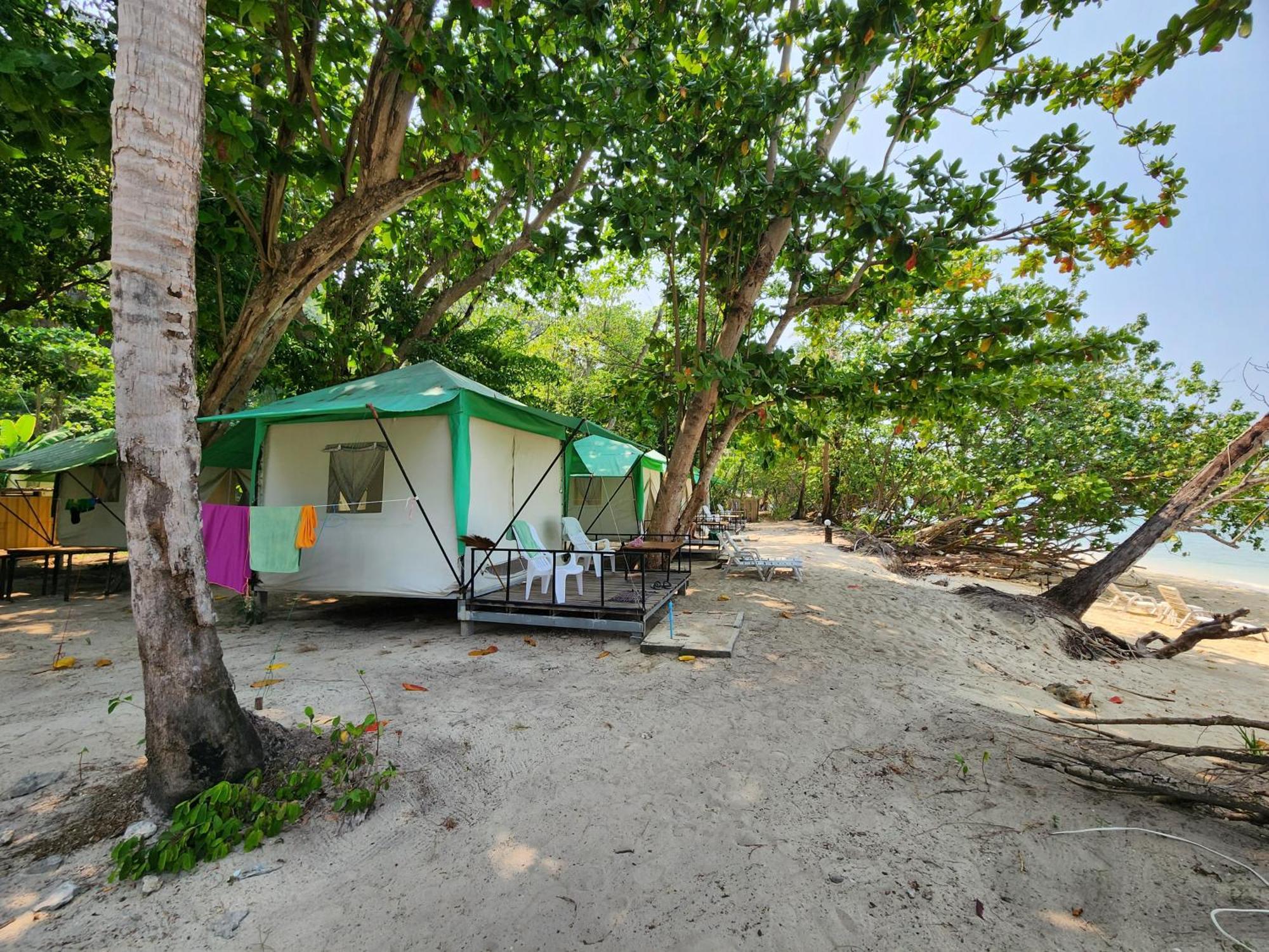 Koh Ngai Camping Restaurant @ Bar Kültér fotó
